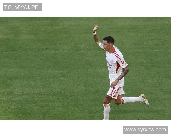 震惊世界足球明星年仅37岁意外去世引发全球哀悼与怀念